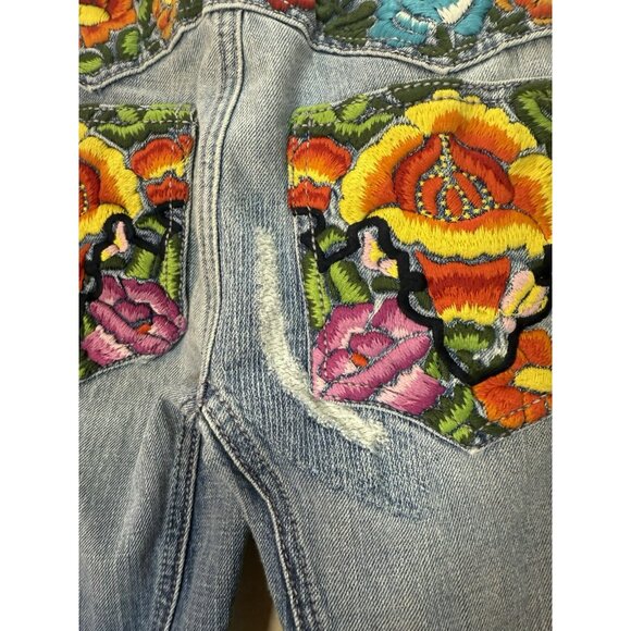 ANTIK Denim Embroidered Bright Floral Distressed Bootcut Size 28 X 32 USA - Picture 15 of 16